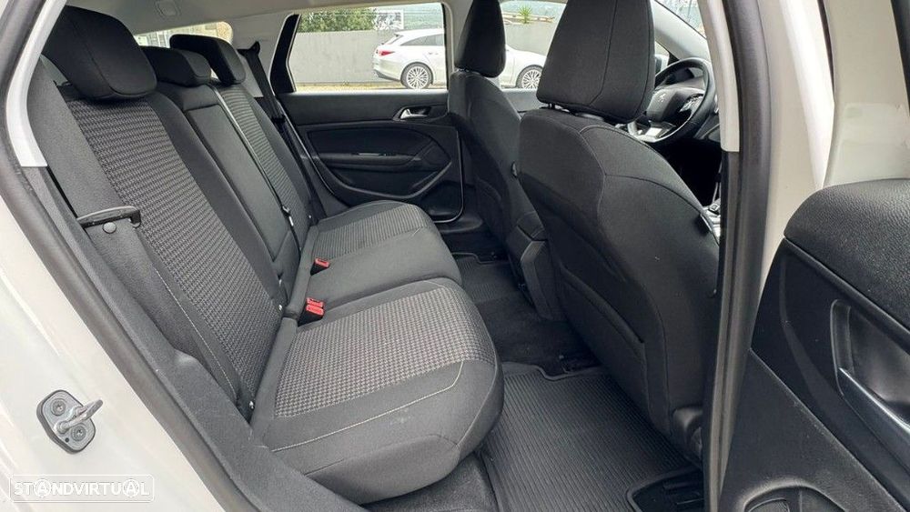 Peugeot 308 1.5 BlueHDi Allure EAT8 - 18