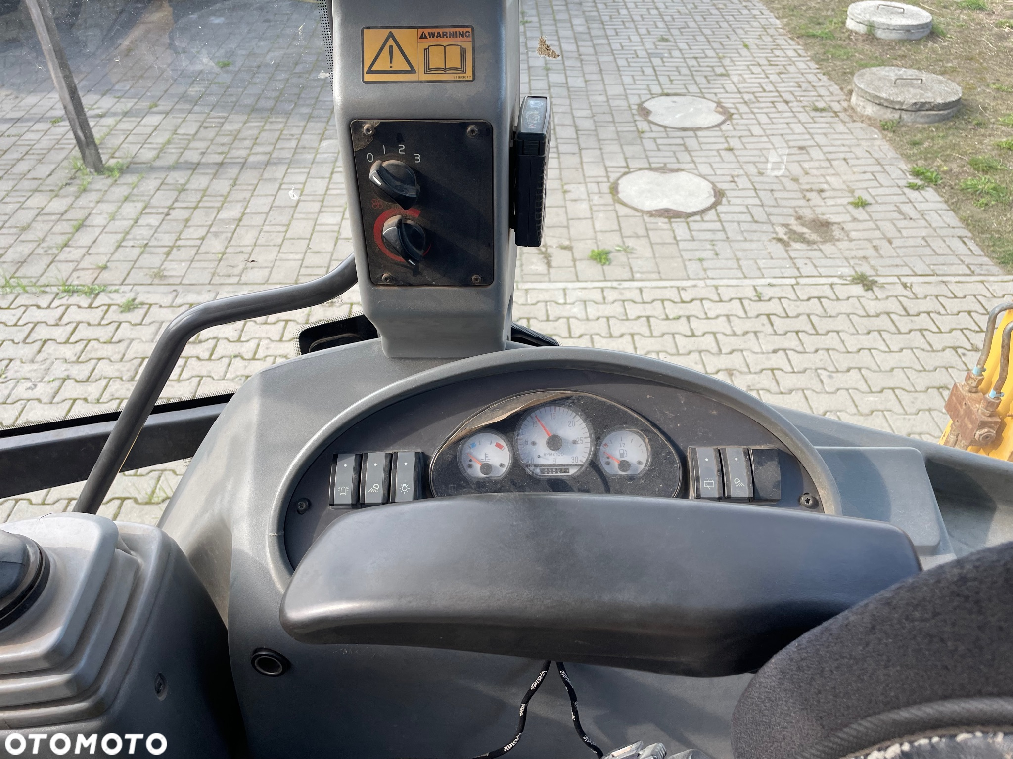 Volvo BL71 - 11
