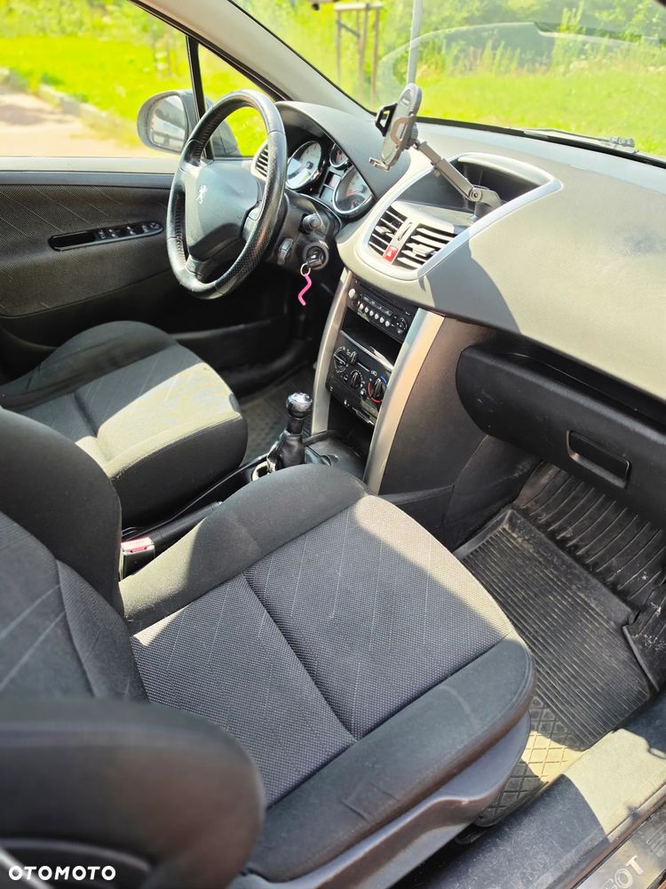 Peugeot 207 - 5