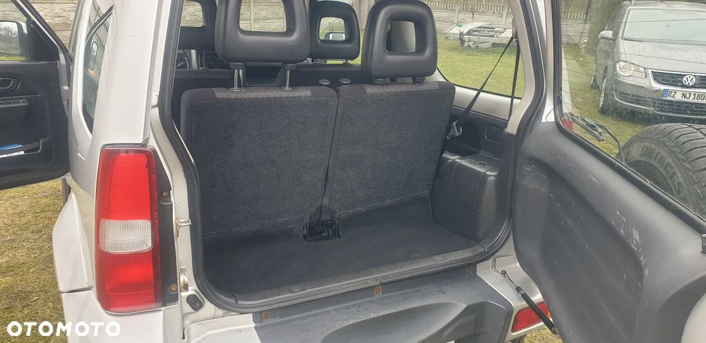 Suzuki Jimny 1.5 DDiS Club - 11