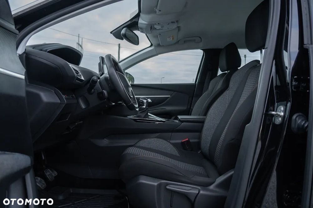 Peugeot 5008 - 19