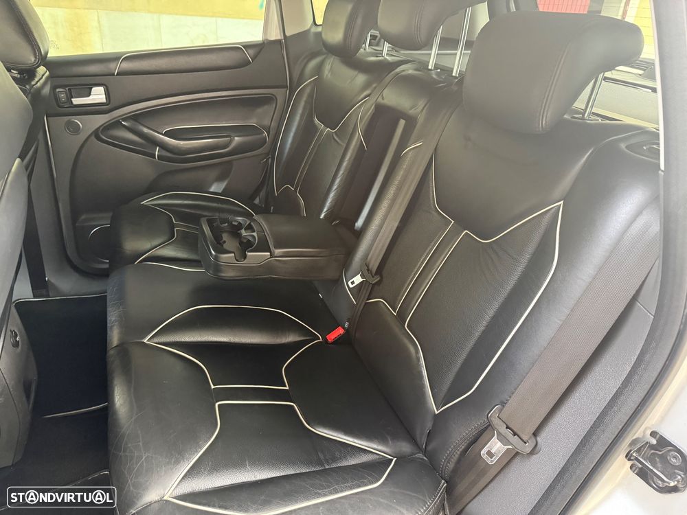 Ford Kuga 2.0 TDCi Titanium - 6