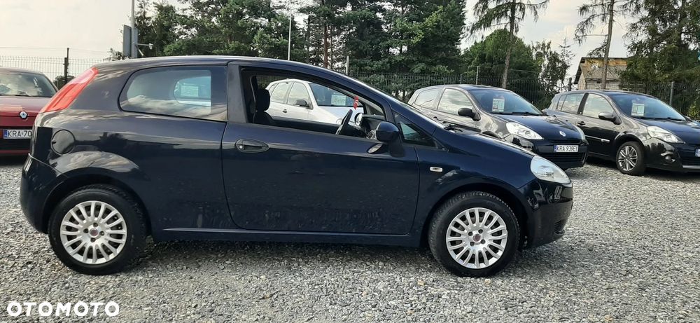 Fiat Grande Punto - 21