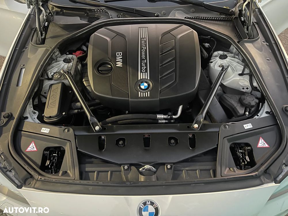 BMW Seria 5 520d Sport-Aut. - 31