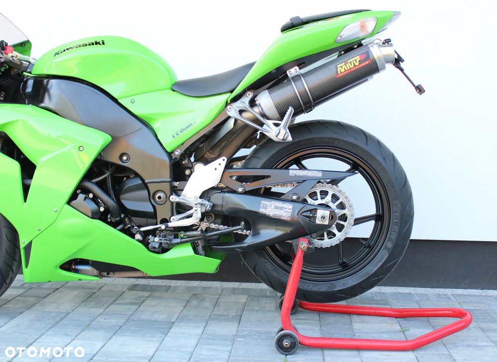 Kawasaki ZXR - 8
