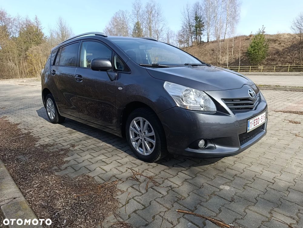Toyota Verso 1.6 5-Sitzer - 5