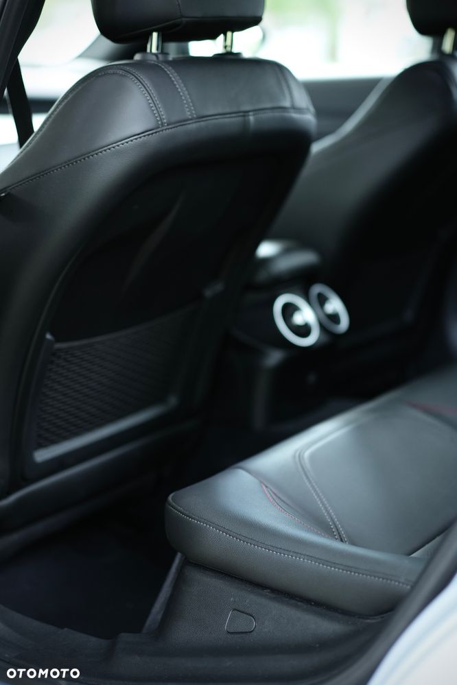 Alfa Romeo Giulia 2.0 Turbo Competizione Q4 - 22