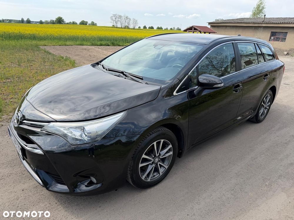 Toyota Avensis 1.8 Premium EU5 - 26