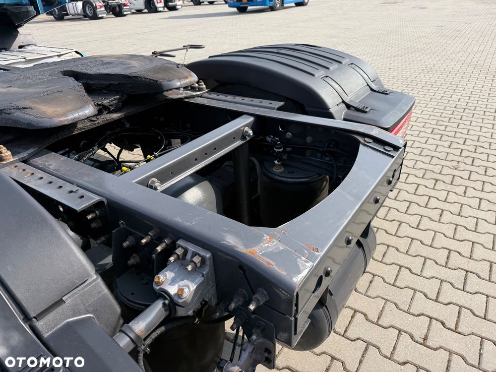 Renault T480 / LOW DECK / MEGA / KLIMA POSTOJOWA / LODÓWKA / SILNIK 13L / OPONY SUPER STAN / SPROWADZONY / STAN BDB / / / - 18