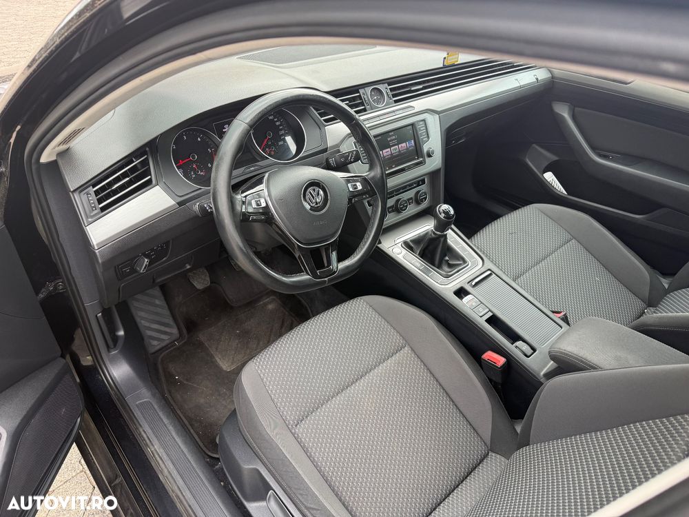 Volkswagen Passat 1.6 TDI (BlueMotion Technology) Comfortline - 9