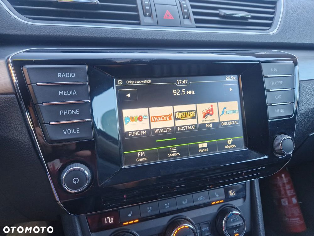 Skoda Superb Combi 1.6 TDI GreenLine - 26
