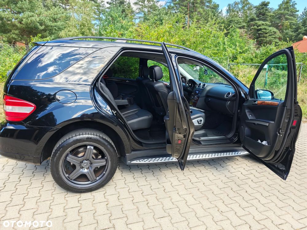 Mercedes-Benz ML - 15