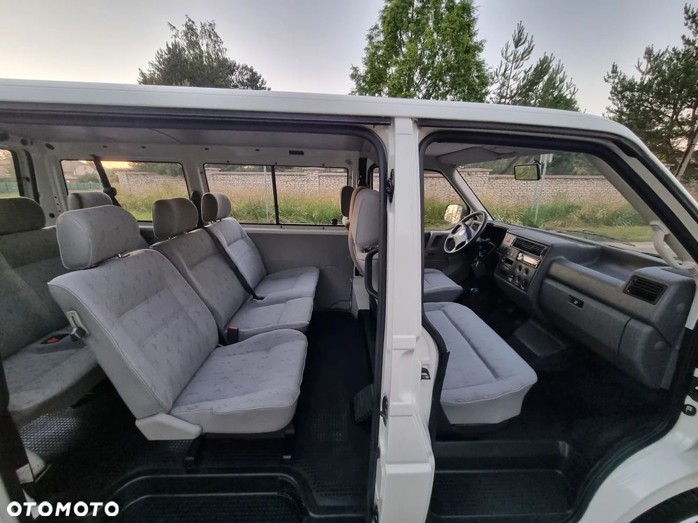 Volkswagen Transporter - 16