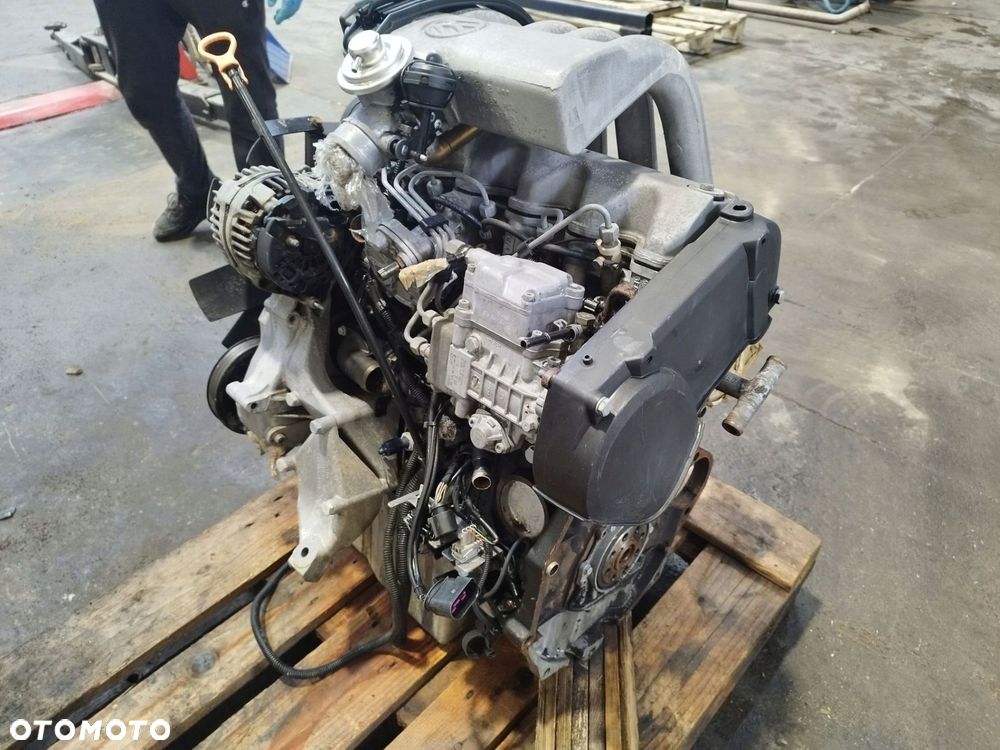 KOMPLETNY SILNIK VOLKSWAGEN LT 2.5TDI - 4