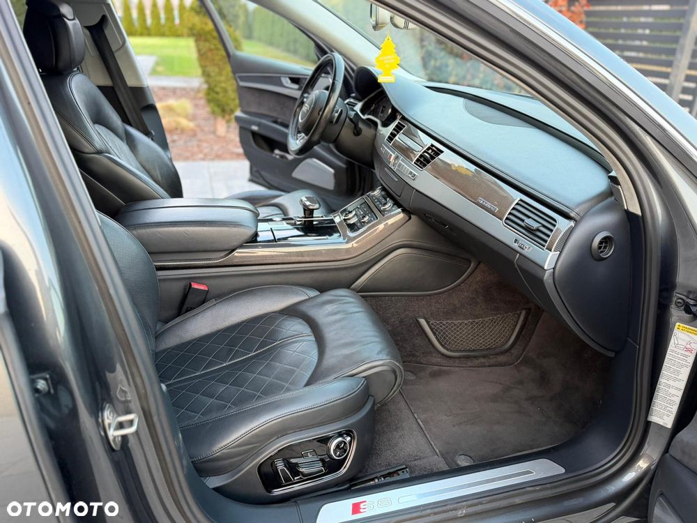 Audi S8 Standard - 9