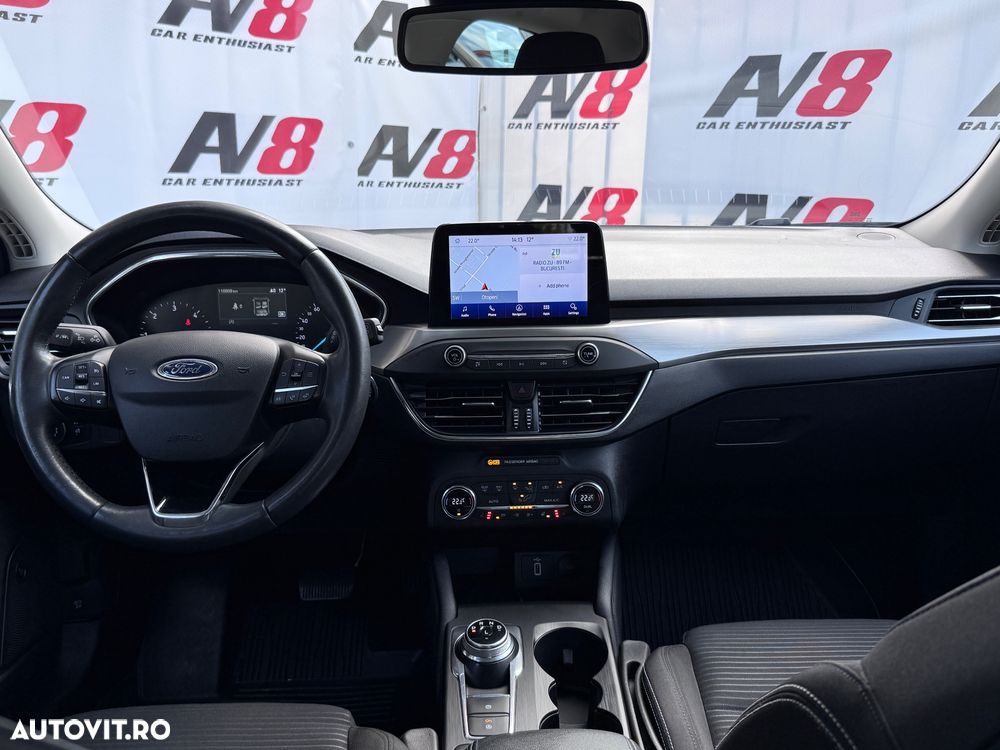 FORD Focus 2021 — imagine 6