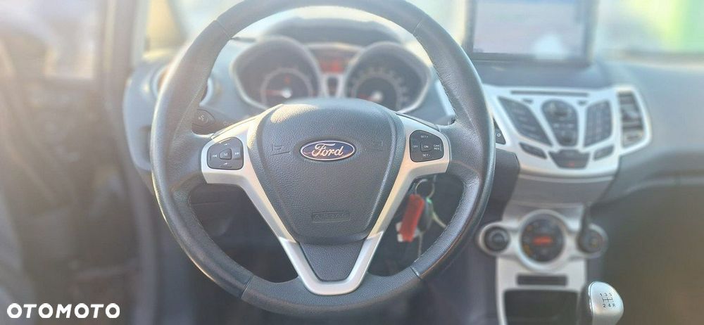 Ford Fiesta - 9