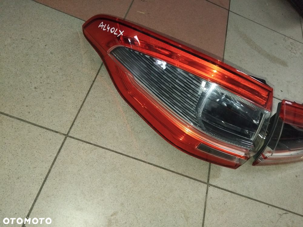 Ford s-max lift 2010- lampa tył lewa zewnętrzna w błotnik led neon - 2