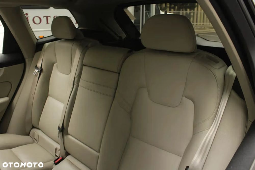 Volvo XC 60 T5 AWD Geartronic Momentum - 14