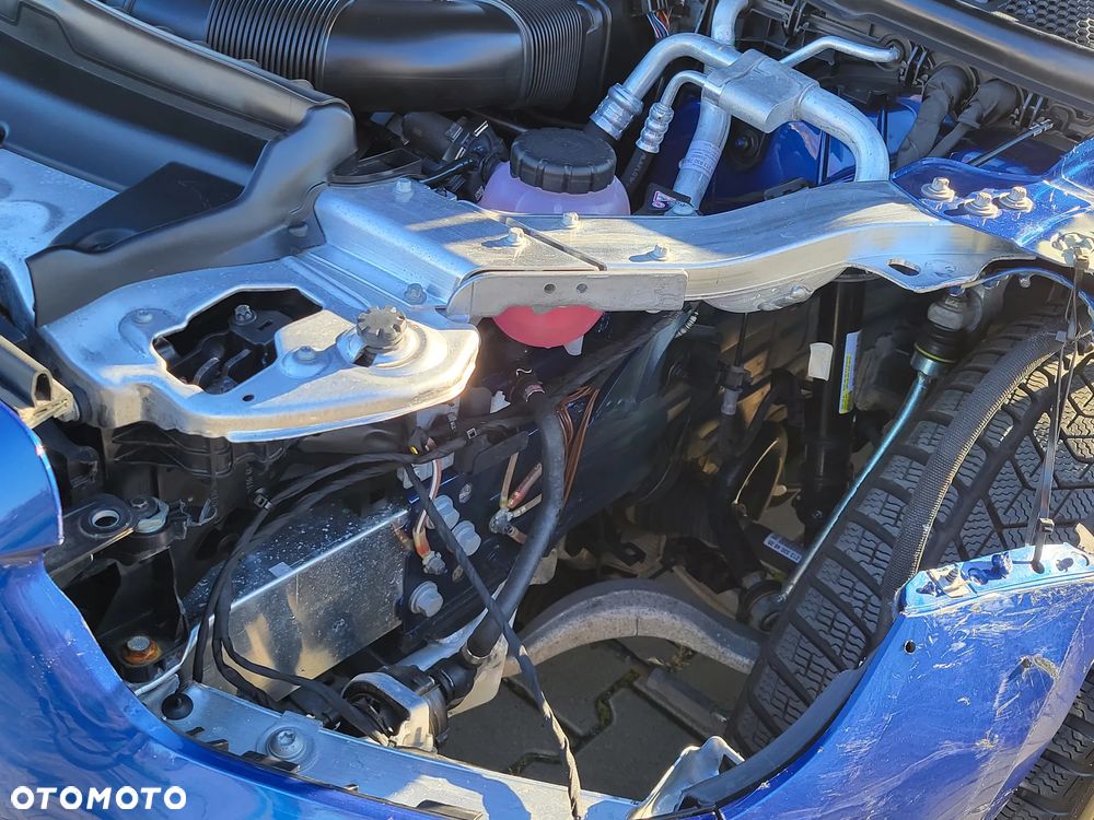 Mercedes-Benz Klasa E 200 4Matic 9G-TRONIC Avantgarde - 39