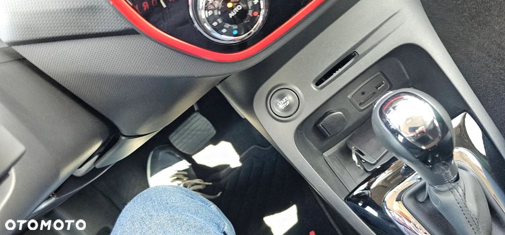 Renault Captur TCe 120 EDC Helly Hansen - 22