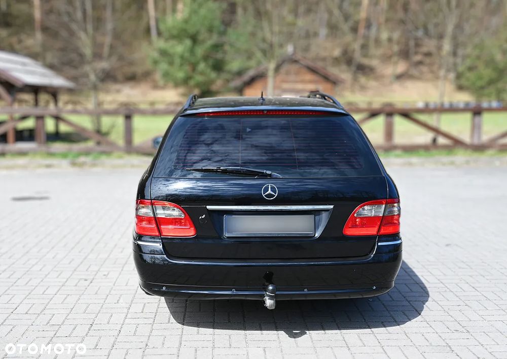 Mercedes-Benz Klasa E 220 CDI Elegance DPF - 4