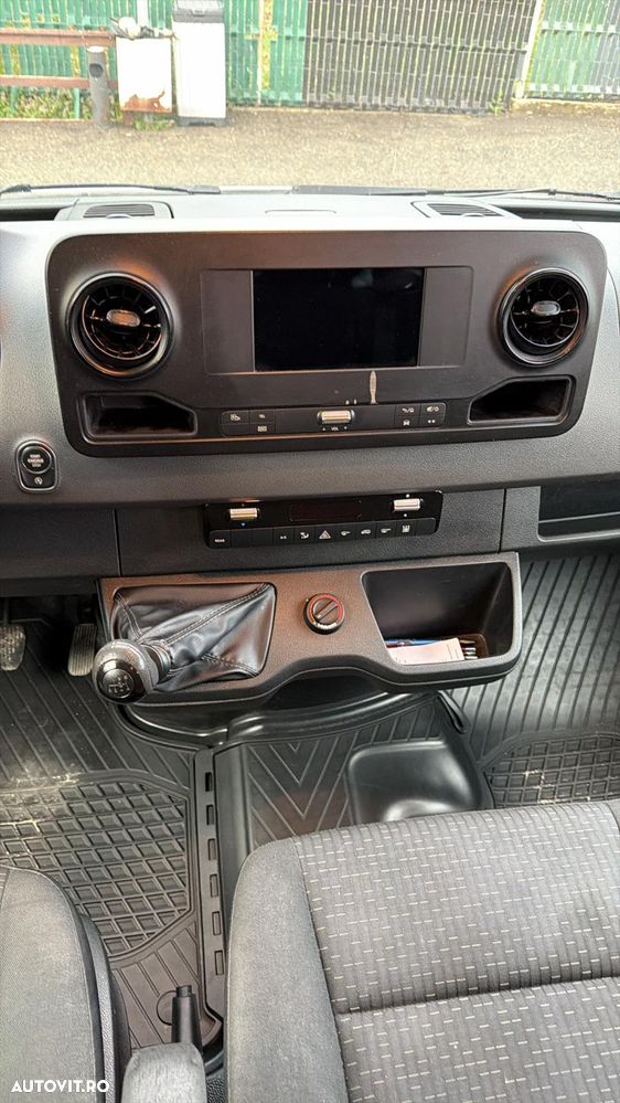 Mercedes-Benz Sprinter 317 CDI 170CP L2H1 RWD 6MT - 15