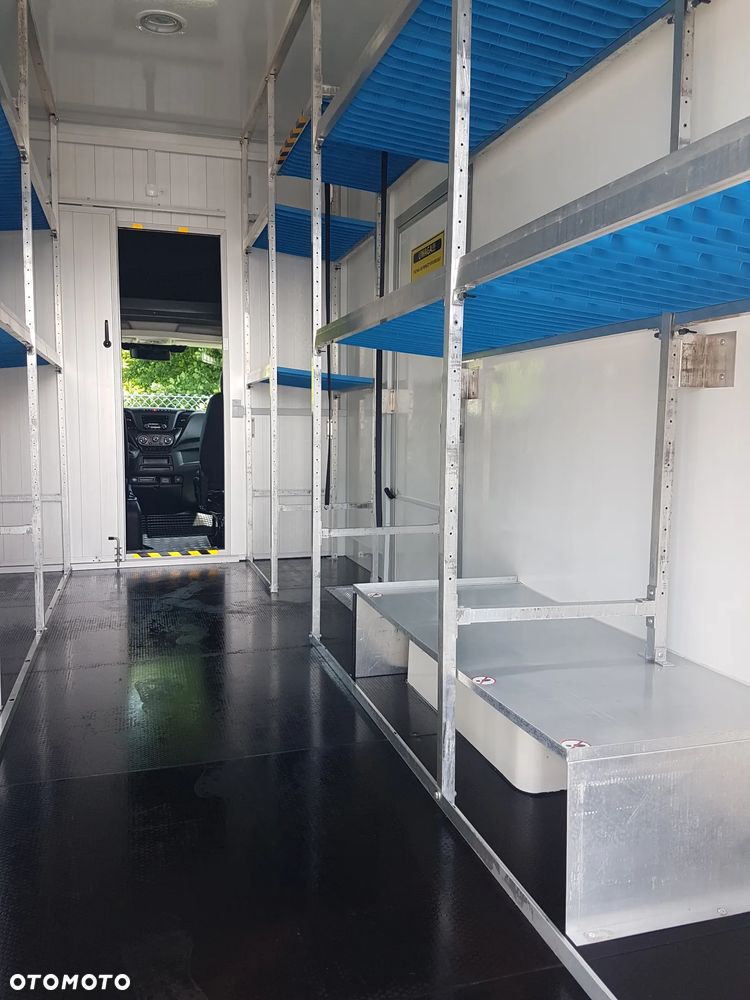 Iveco DAILY KONTENER NISKOPODŁOGOWY 4,43x2,23x2,42 SKLEP FOODTRUCK BAR KLIMA KONIOWÓZ KAMPER - 32