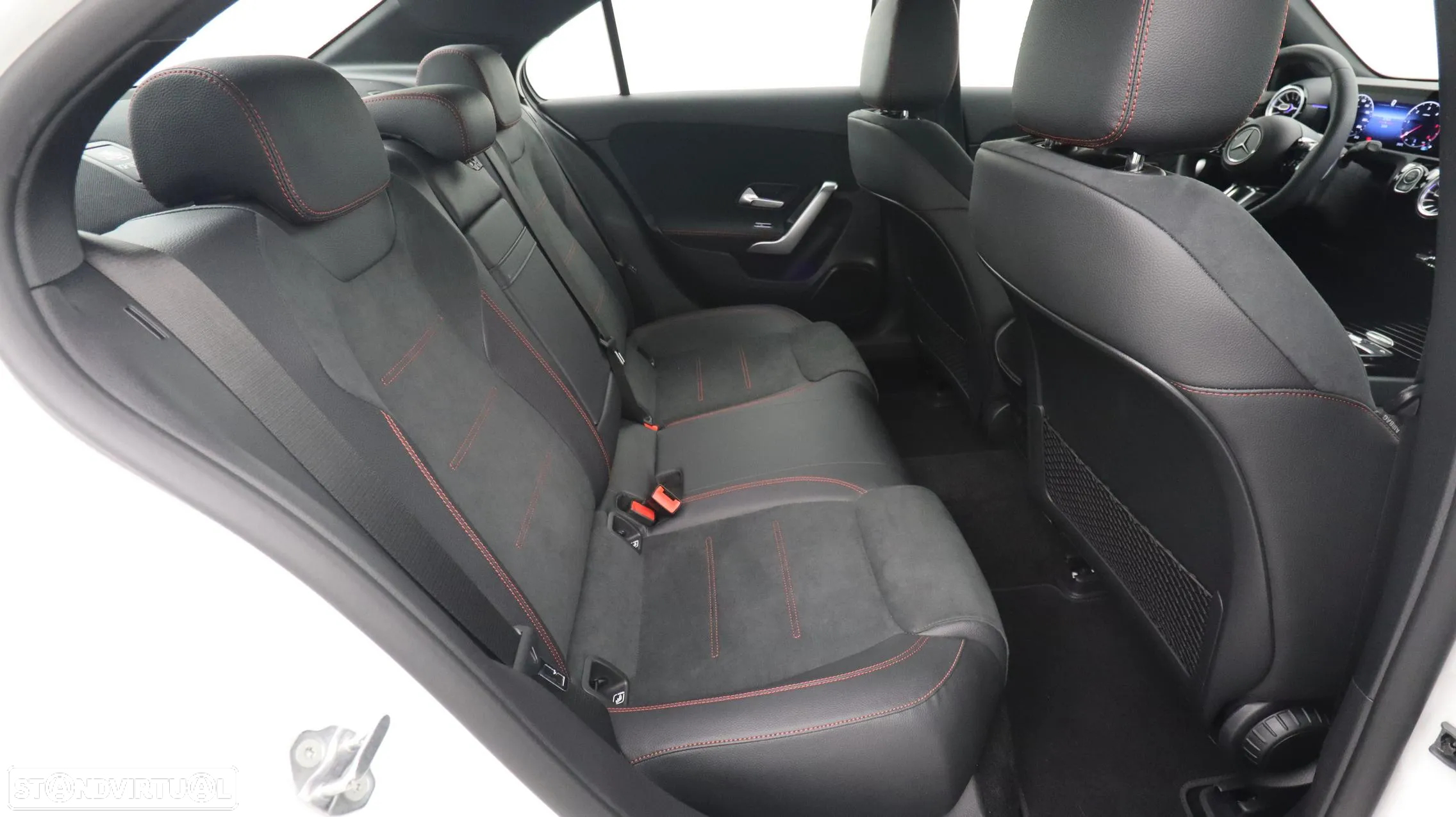 Mercedes-Benz A 180 Limousine d AMG Line Aut. - 23