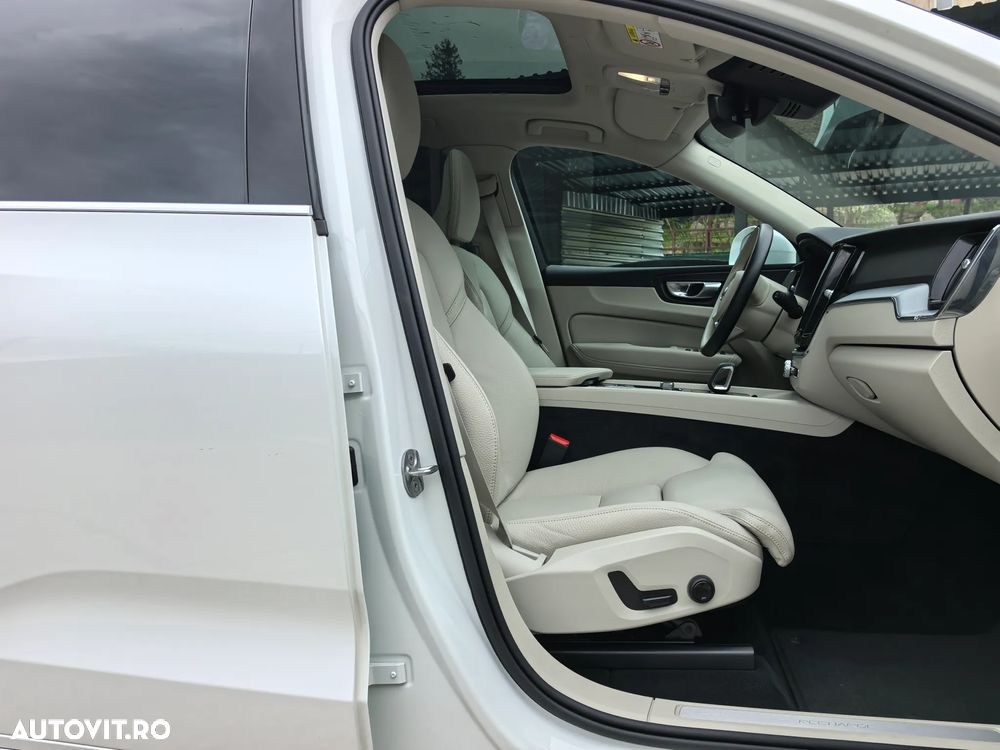 Volvo XC 60 T8 AWD Recharge Geartronic Inscription Expression - 13