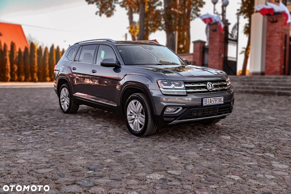 Volkswagen Atlas - 2