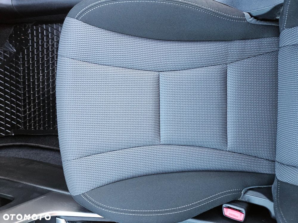 Hyundai i30 i30cw 1.6 Automatik Trend - 10