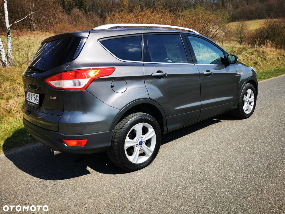 Ford Kuga - 12