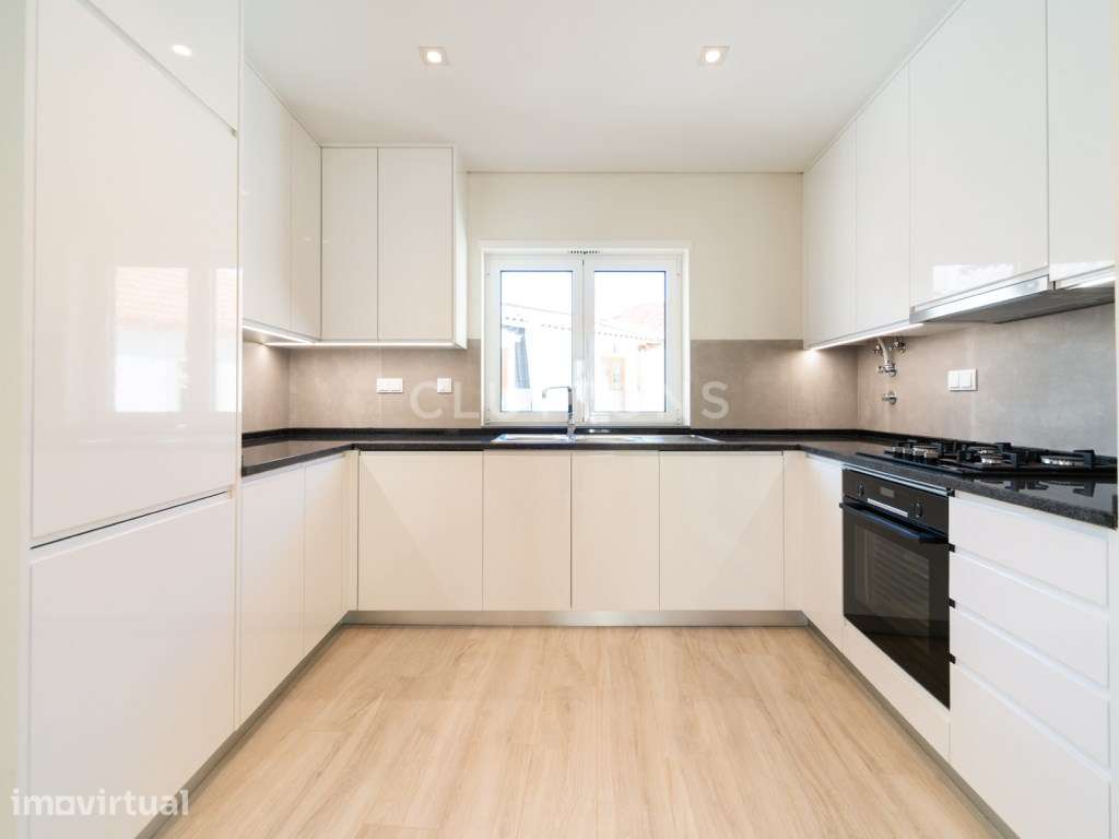 Apartamento T1, remodelado, estação de Cascais - Grande imagem: 5/19