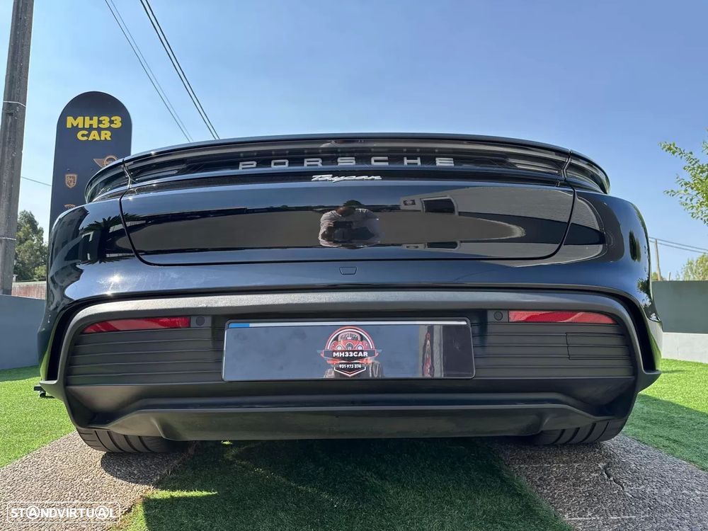Porsche Taycan Standard - 17