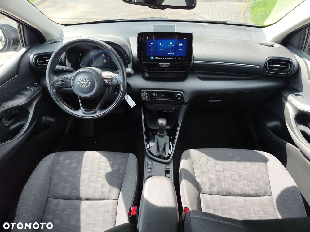 Toyota Yaris Hybrid 1.5 Style - 11
