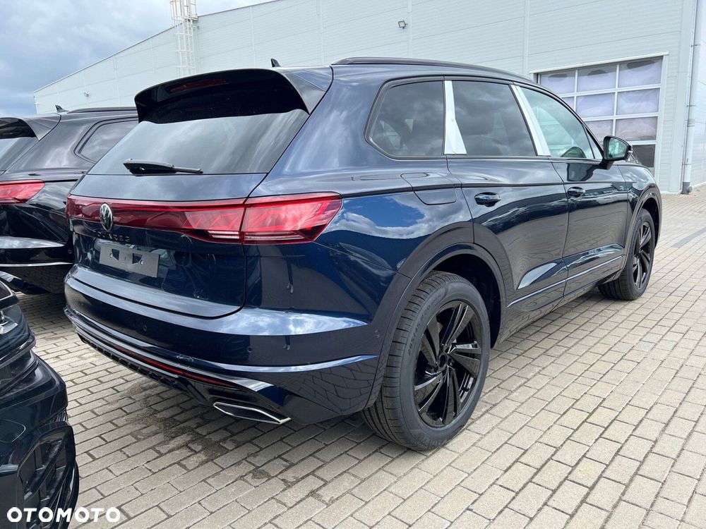 Volkswagen Touareg 3.0 V6 TDI 4Motion R-Line Final Edition - 4