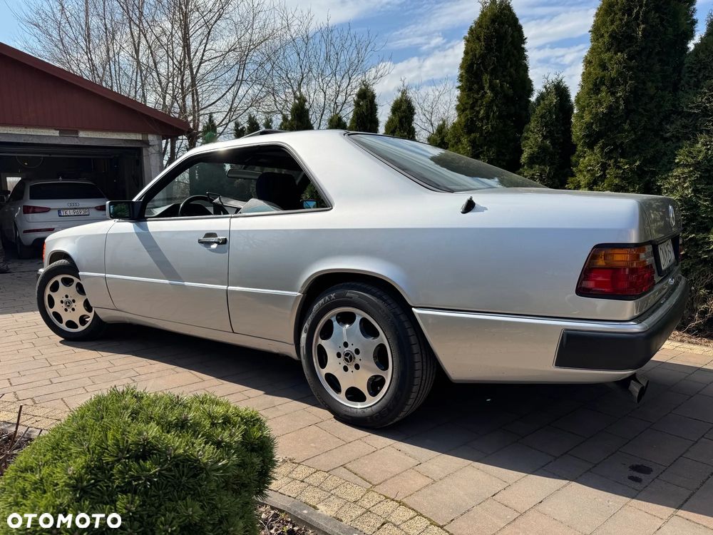 Mercedes-Benz W124 (1984-1993) - 8