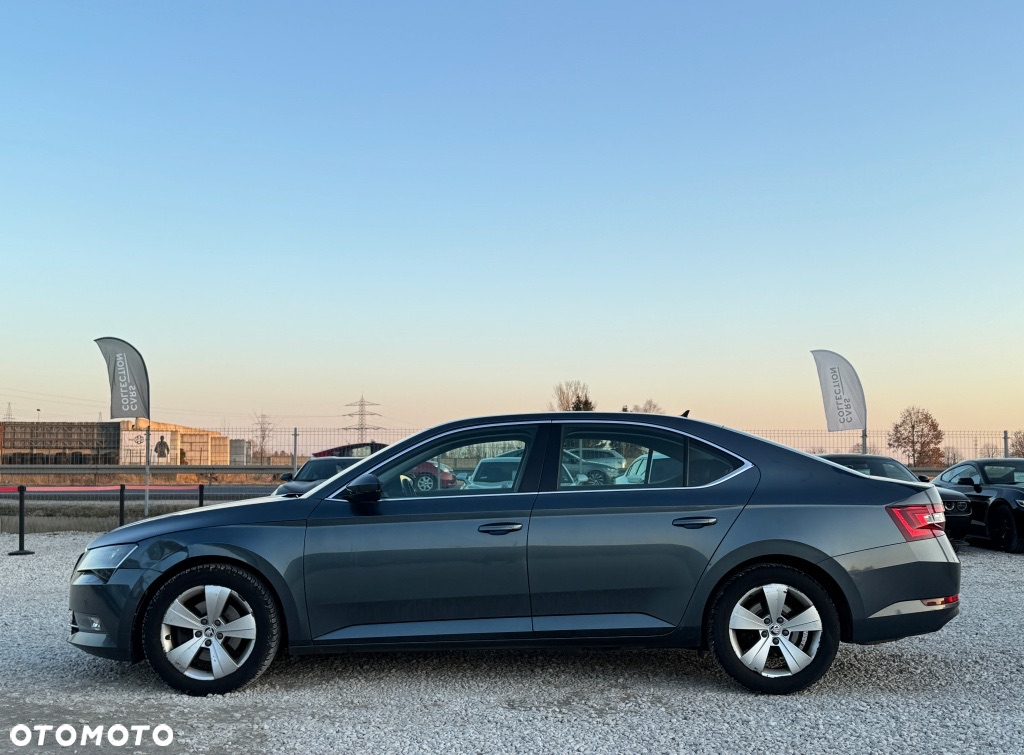Skoda Superb 2.0 TDI Style DSG - 7