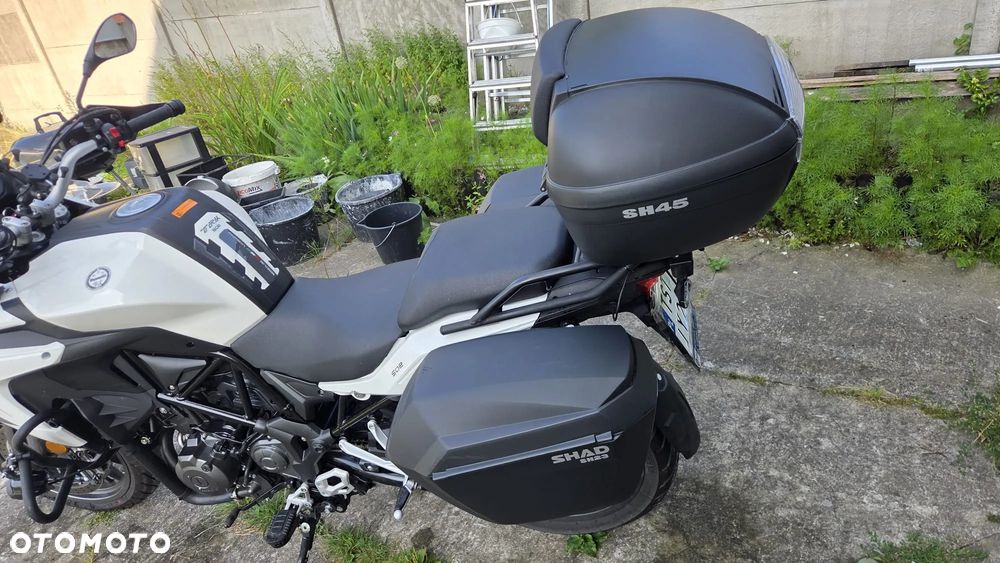 Benelli TRK 502 - 8
