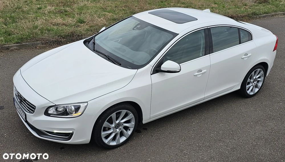 Volvo S60 - 1