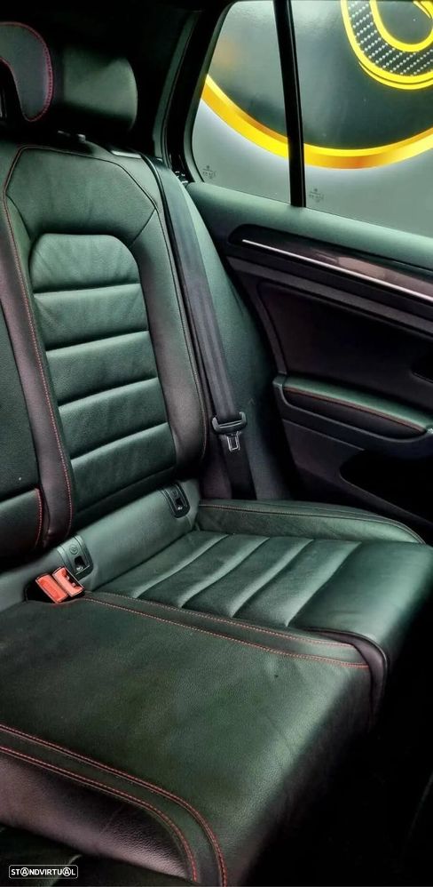 VW Golf - 22