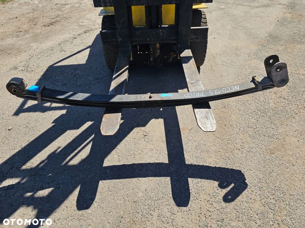RESOR PRZEDNI PRZÓD 3 PIÓRA 8 cm 173 cm DŁUGOŚĆ IVECO EUROCARGO FELGI 19,5 - 1