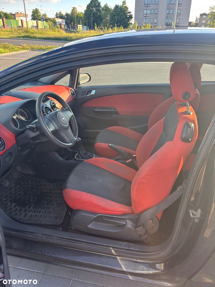 Opel Corsa 1.4 16V Cosmo - 20