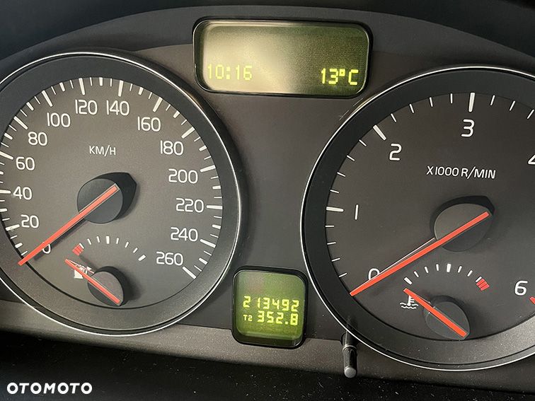Volvo V50 2.0D Momentum - 10