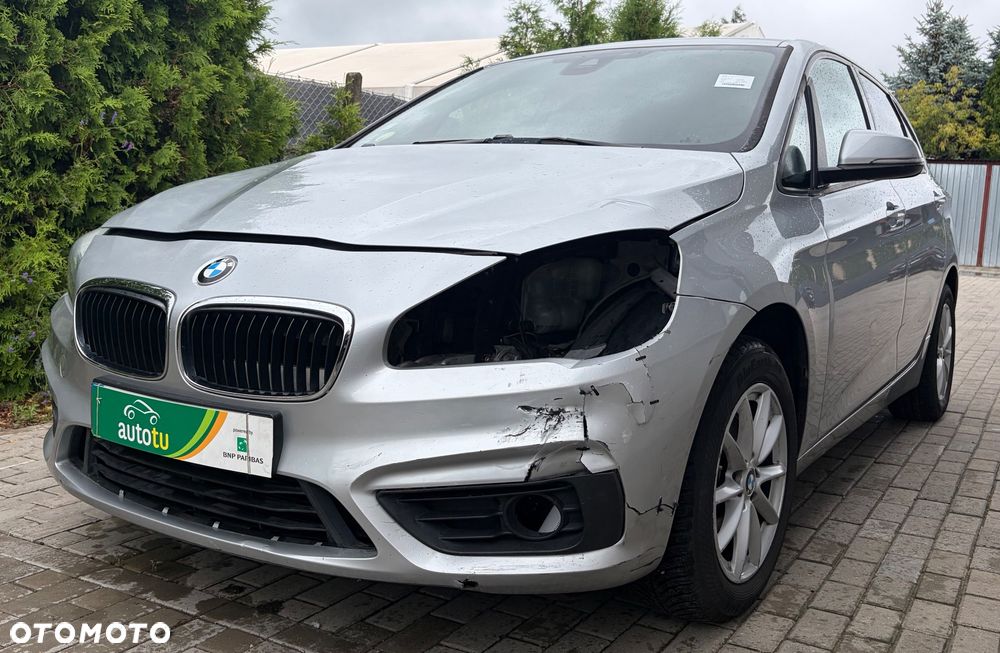 BMW Seria 2 218d - 4
