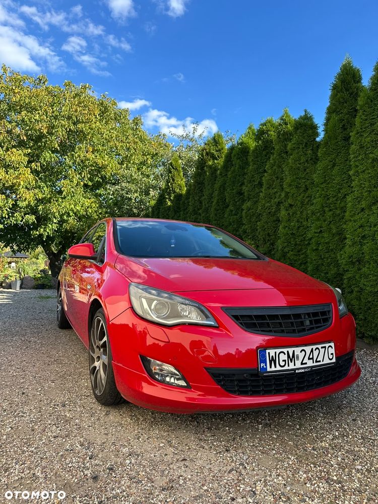 Opel Astra 1.6 T Cosmo - 13