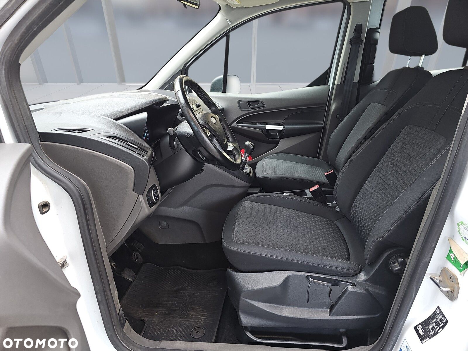 Ford Transit Connect - 14