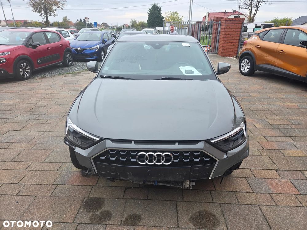 Audi A1 Sportback 30 TFSI S tronic S line - 4