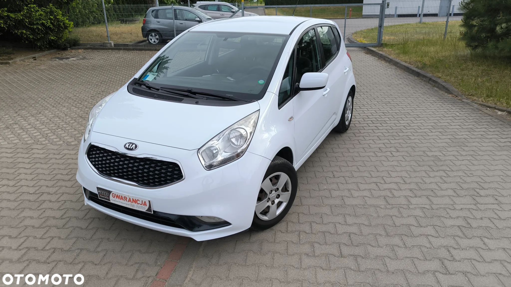 Kia Venga 1.4 CVVT Attract - 1